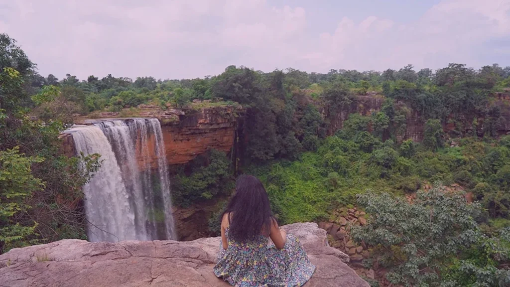 women travel trip