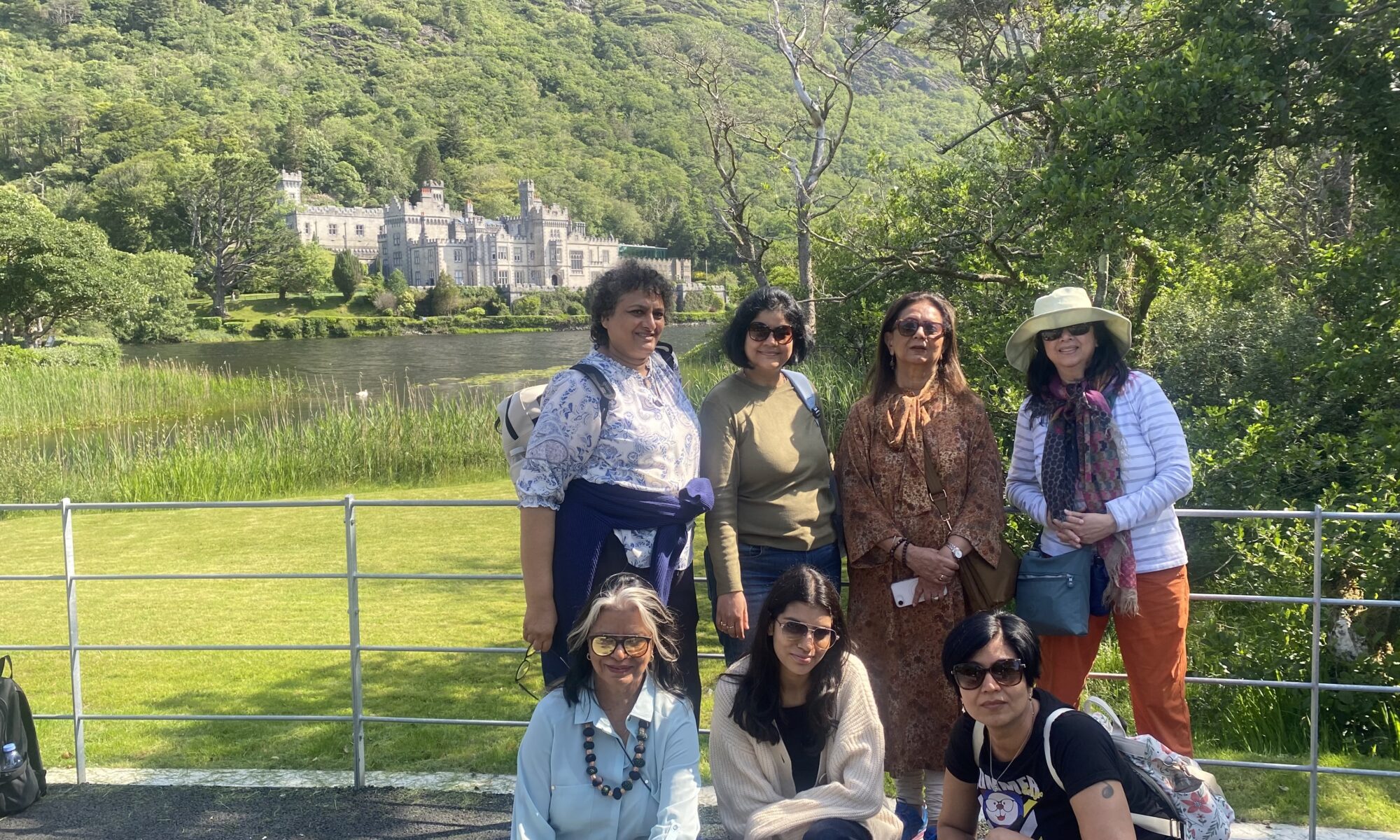 women only travel groups