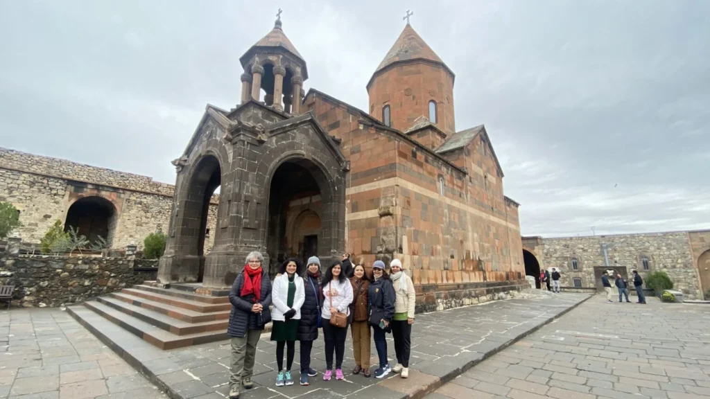 all women travel groups