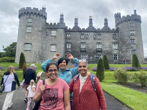 Women only travel groups