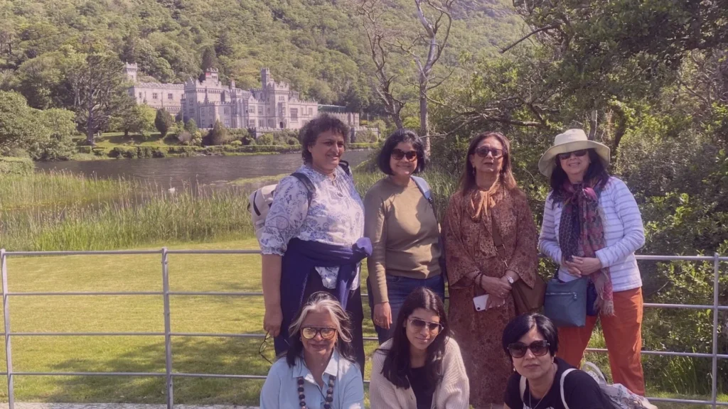Women only travel groups