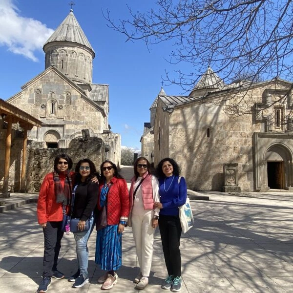 women only travel groups